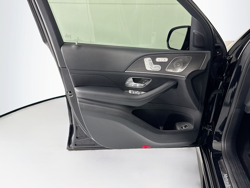 Thumbnail: 2021 Mercedes-Benz GLE - 25