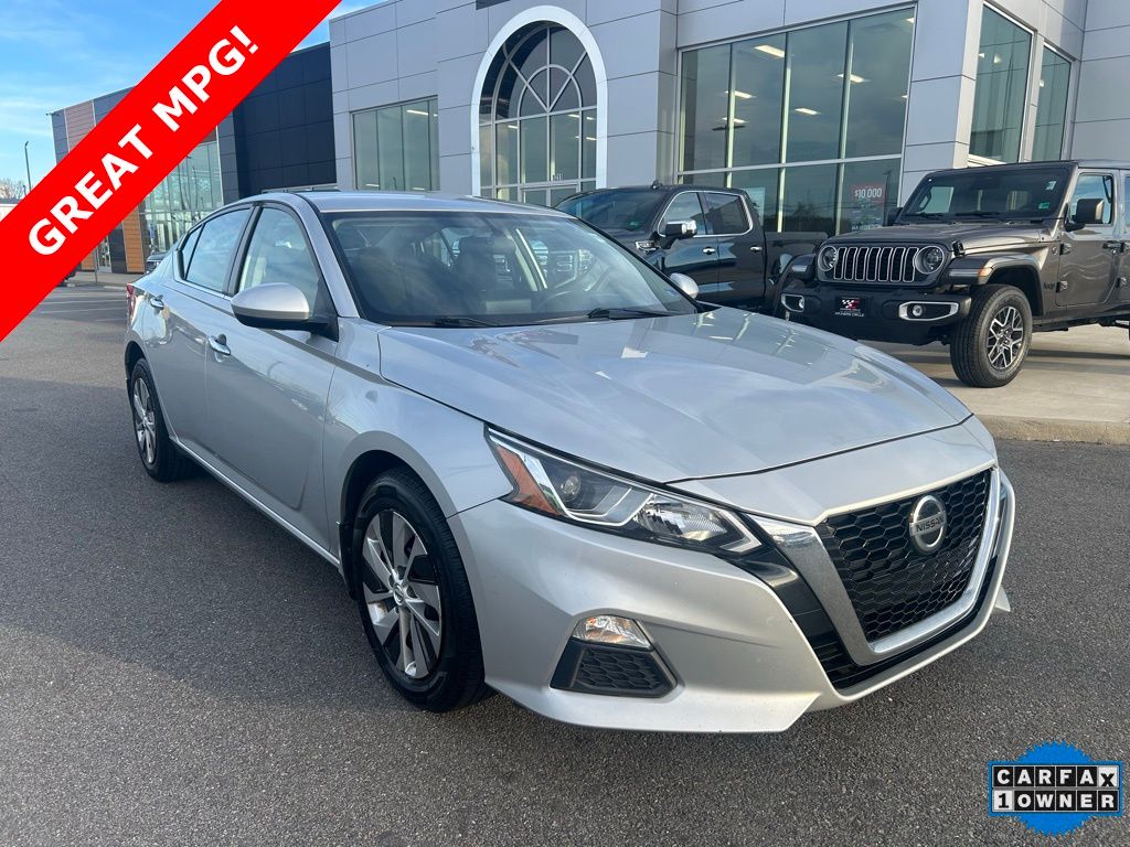 Brilliant Silver Metallic 2020 Nissan Altima 2.5 S AWD Sedan All-Wheel Drive Continuously Variable Transmission