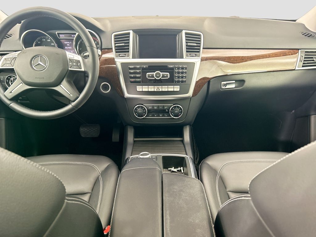 Thumbnail: 2012 Mercedes-Benz M-Class - 13