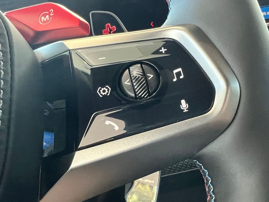 Thumbnail: 2026 BMW M5 - 18