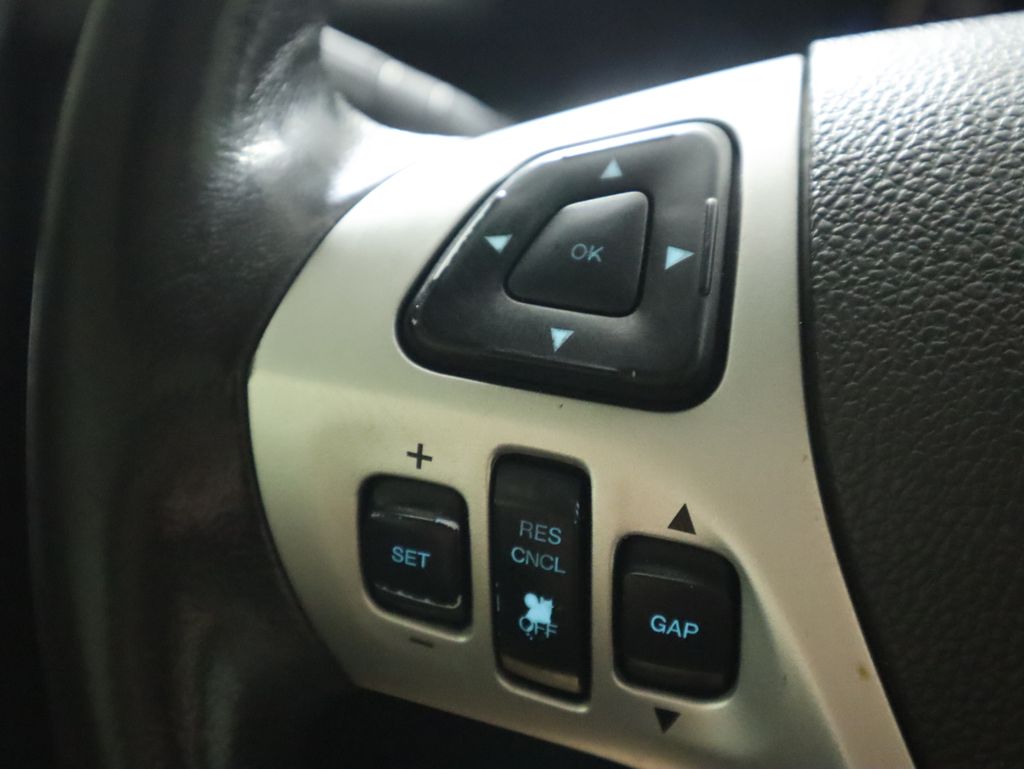 Thumbnail: 2011 Ford Edge - 11