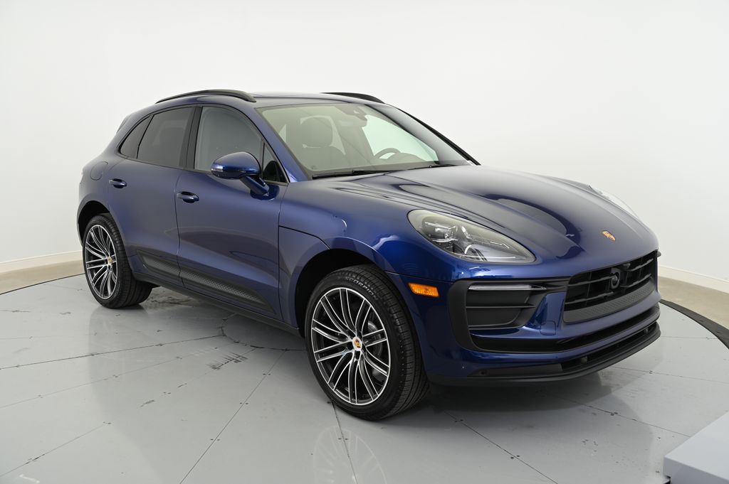 Thumbnail: 2025 Porsche Macan - 5