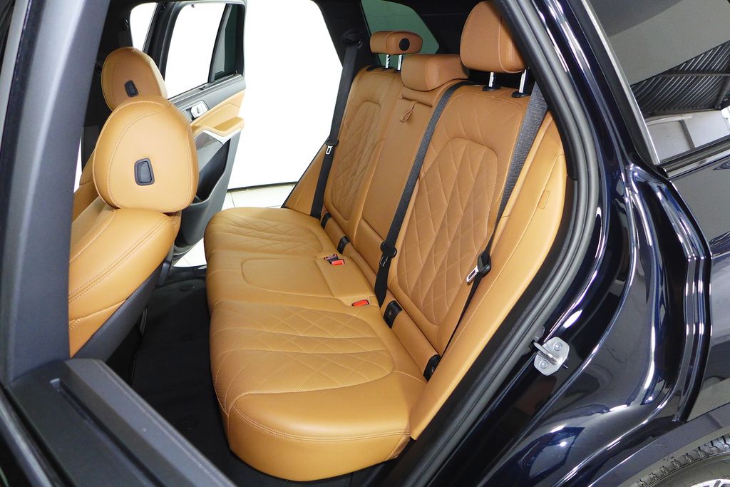 Thumbnail: 2023 BMW X5 - 20