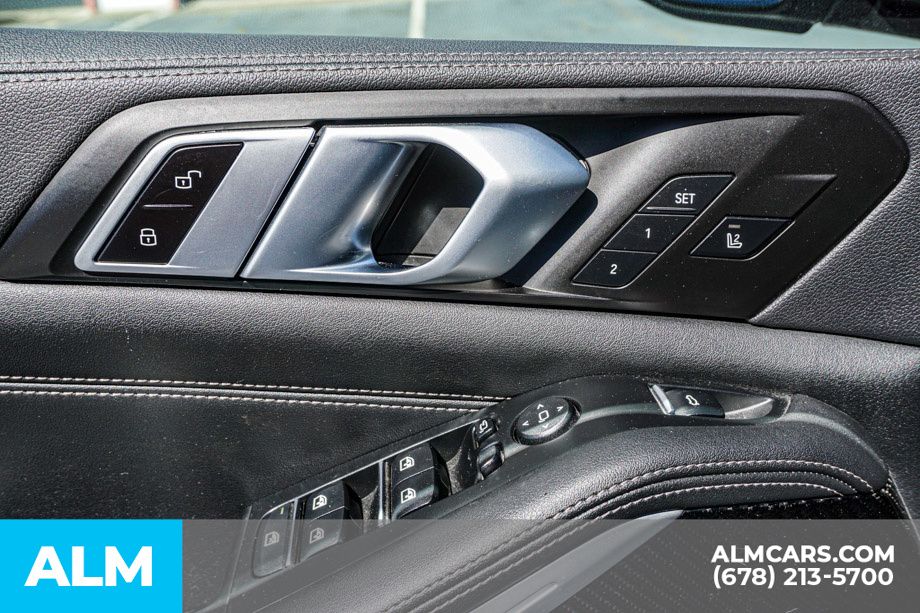 Used 2023 Black BMW M50i image 53
