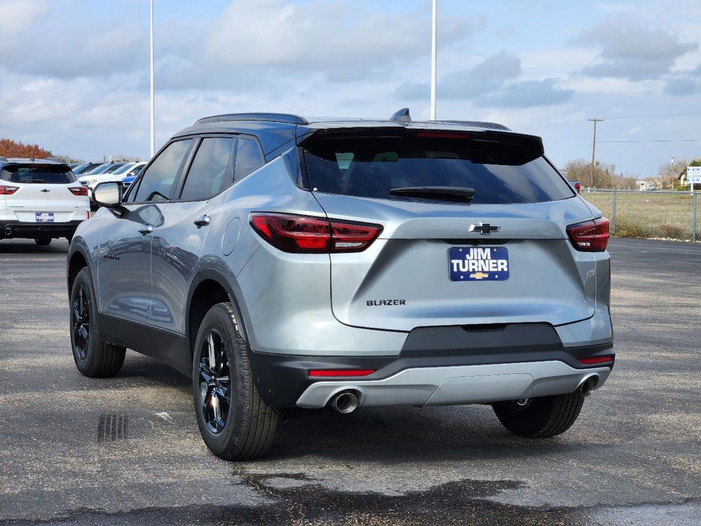 2025 Chevrolet Blazer LT 4