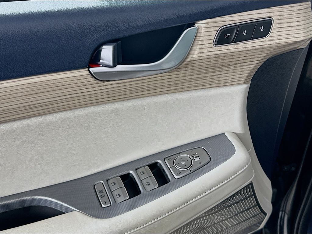 2022 Hyundai Palisade Limited - Photo 23