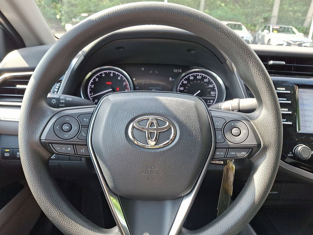 Thumbnail: 2020 Toyota Camry - 18