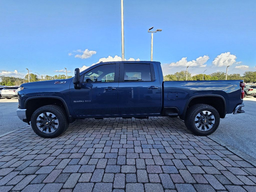 2025 Chevrolet Silverado 2500HD LT 5