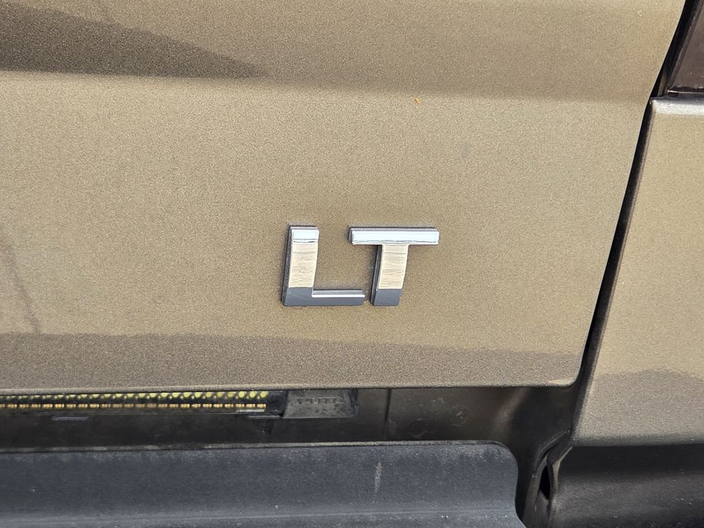2015 Chevrolet Silverado 2500HD LT - 10