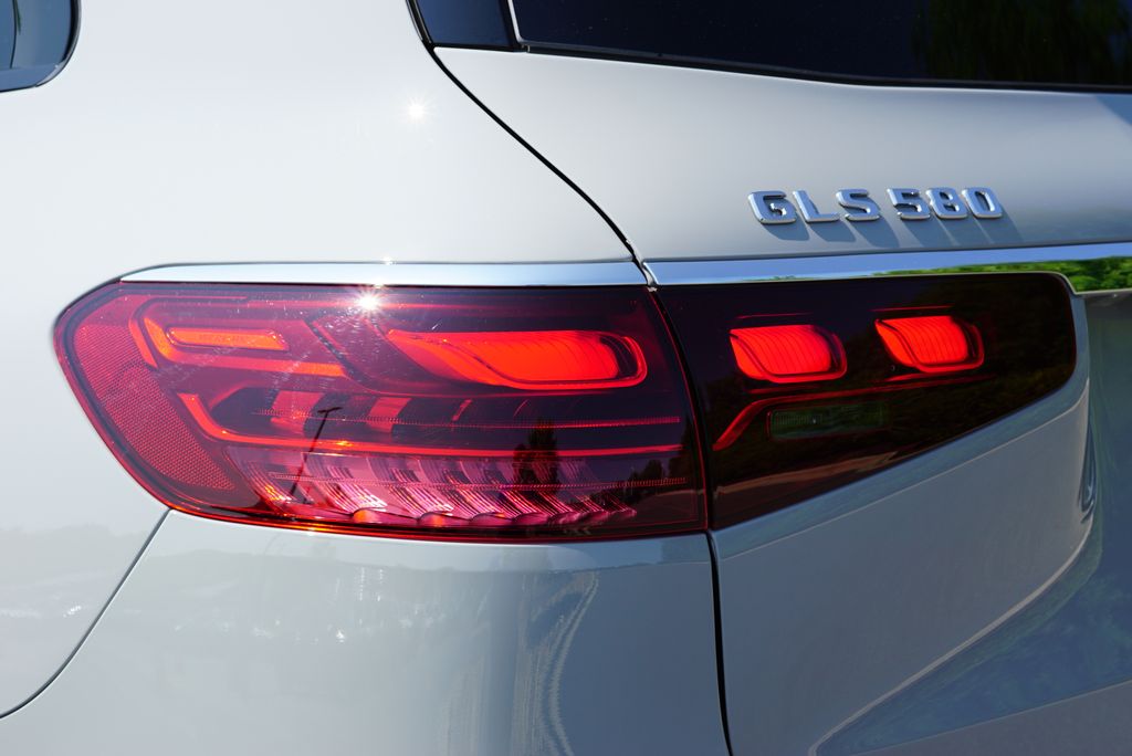 Thumbnail: 2025 Mercedes-Benz GLS - 13