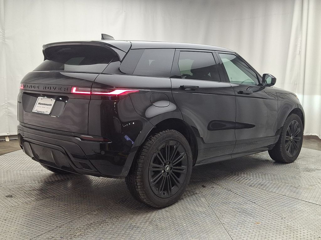 Thumbnail: 2025 Land Rover Range Rover Evoque - 4