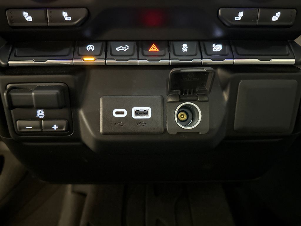 2021 Shadow Gray Metallic Chevrolet Silverado 1500 LT 4X4 Truck