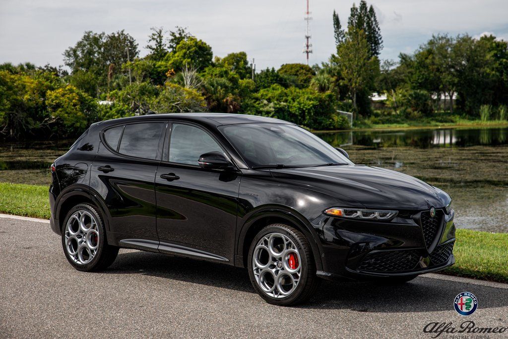 Alfa Black 2025 Alfa Romeo Tonale  All-Wheel Drive 9-Speed Automatic