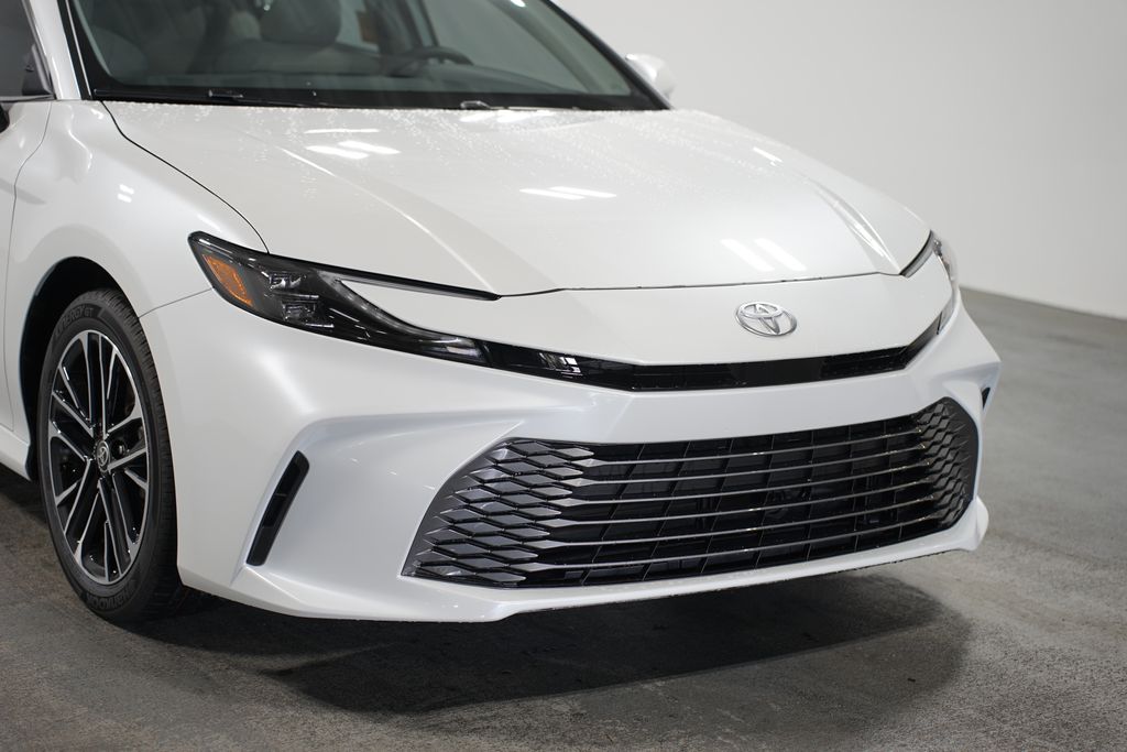 2025 Toyota Camry XLE 4