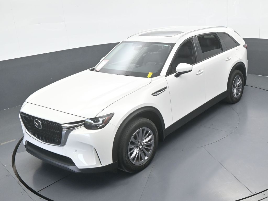 Used 2025 Rhodium White Premium Mazda Preferred image 46