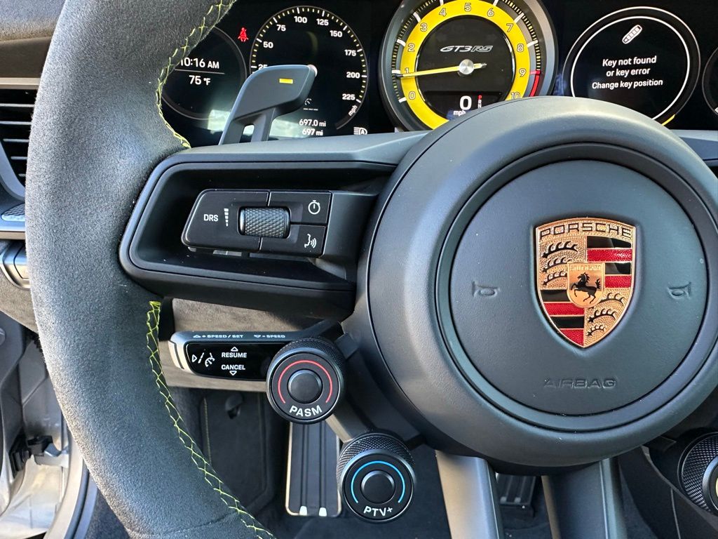 Thumbnail: 2025 Porsche 911 - 26