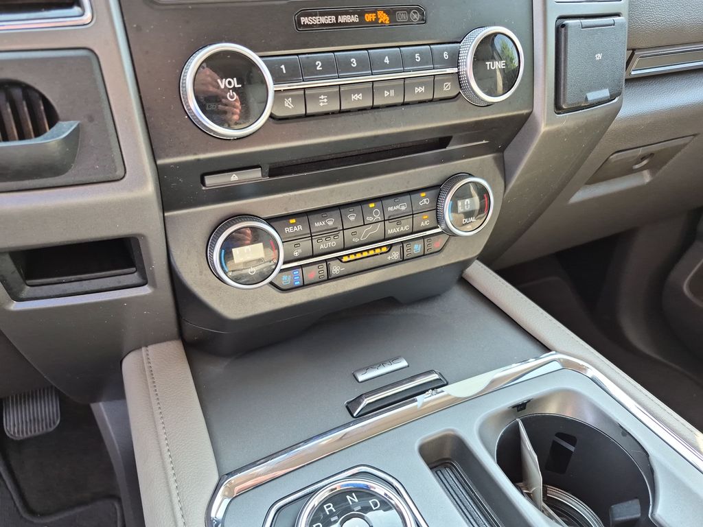 Used 2018 White Ford XLT image 29