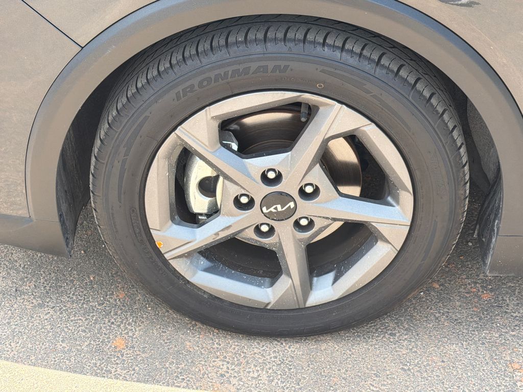 Used 2025 Gray Kia LXS image 11