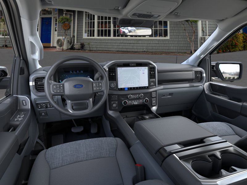 New 2025 White Ford XLT image 9