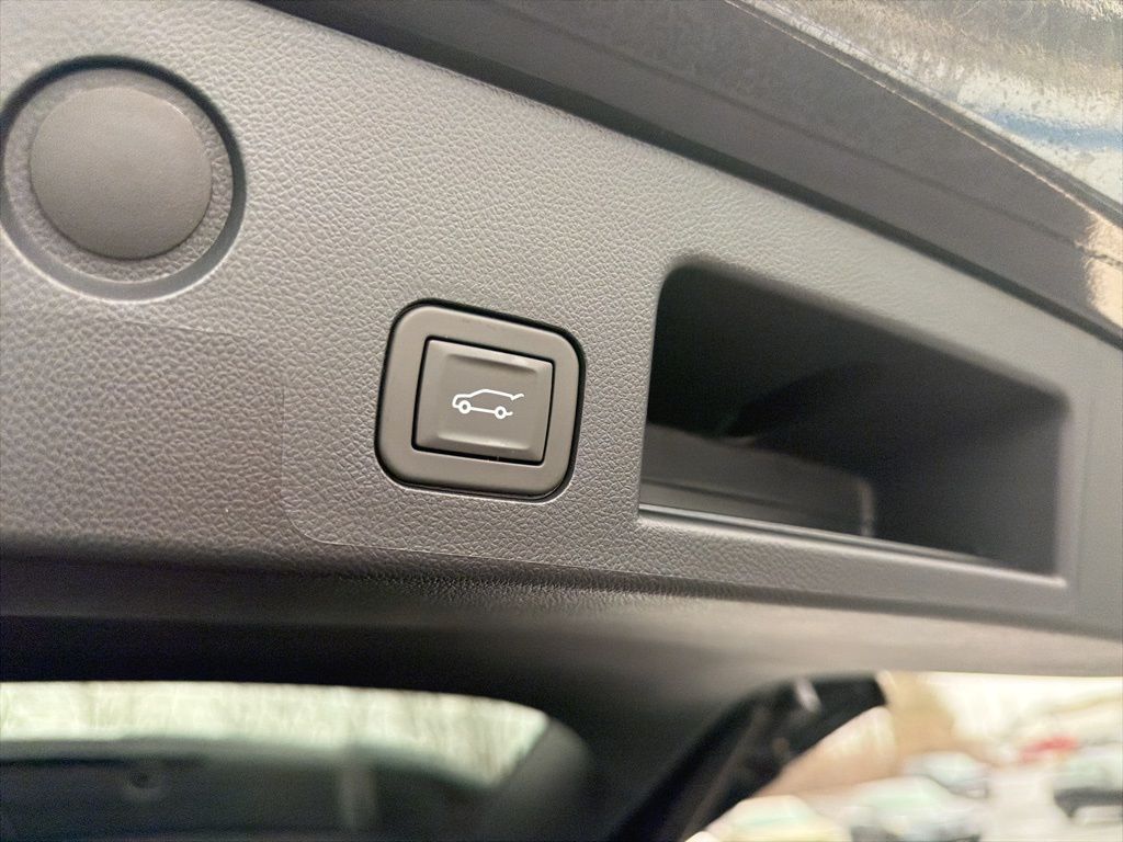 Thumbnail: 2026 Chevrolet Equinox - 22