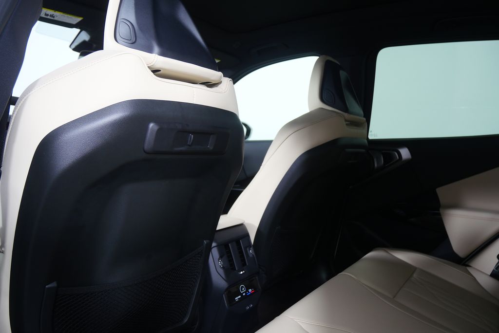 Thumbnail: 2026 BMW X3 - 16