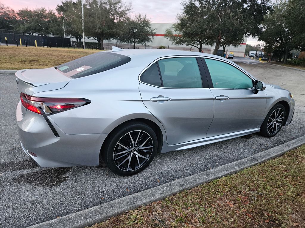 2021 Toyota Camry SE 5