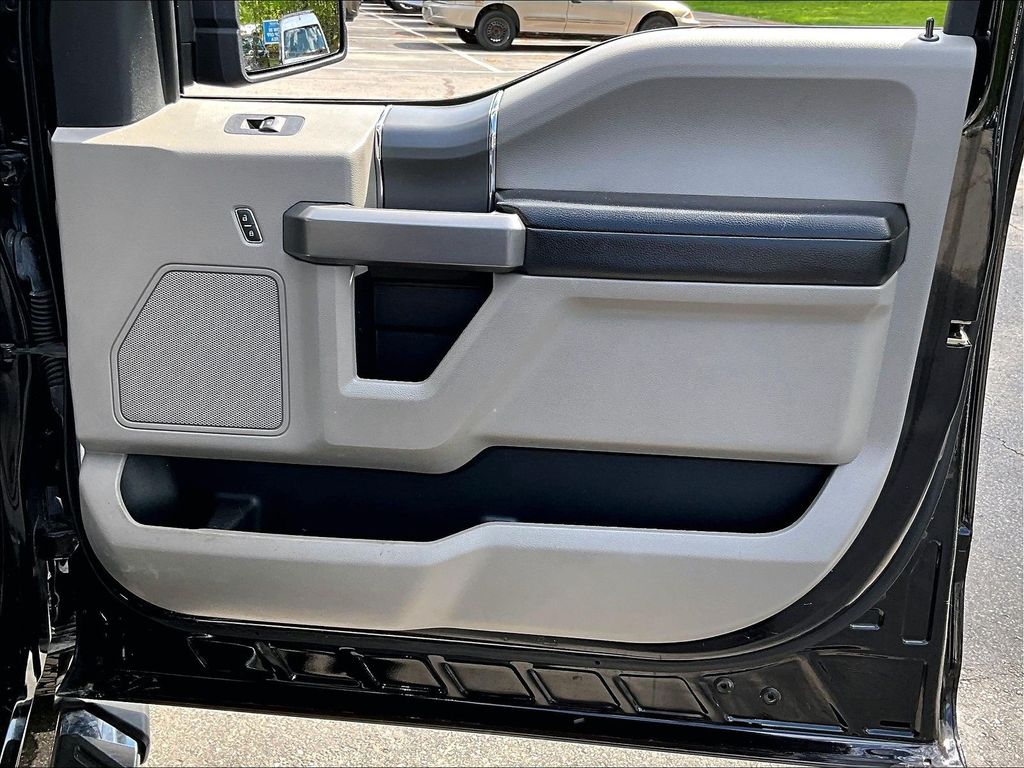 2019 Ford F-150 — photo 12