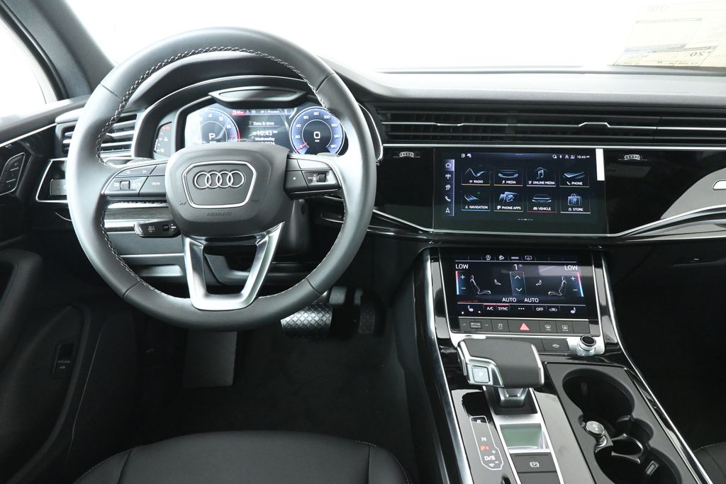 2025 Audi Q7  4