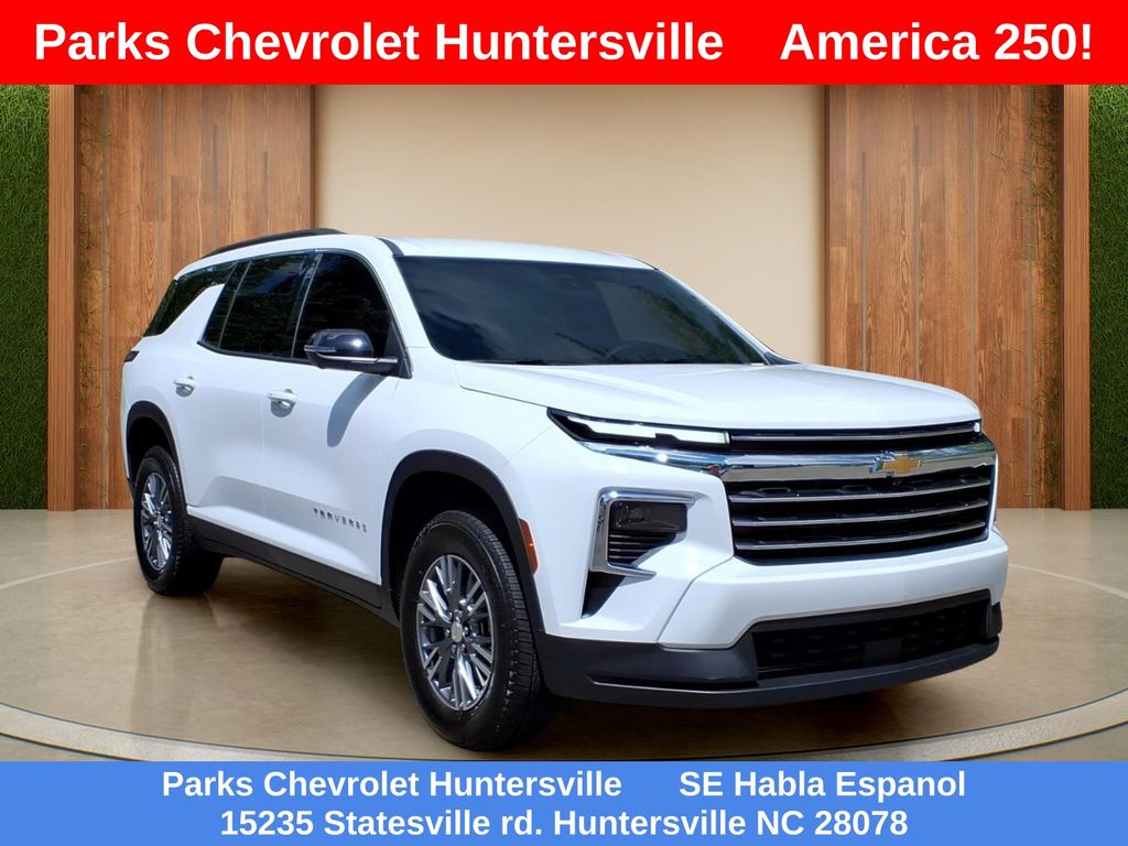 Summit White 2026 Chevrolet Traverse SUV / Crossover Front-Wheel Drive 8-Speed Automatic