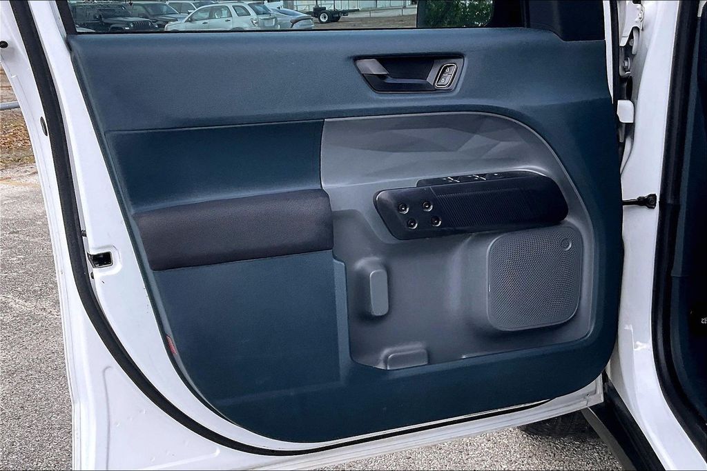 Used 2022 Ford Maverick XL 4D Crew Cab