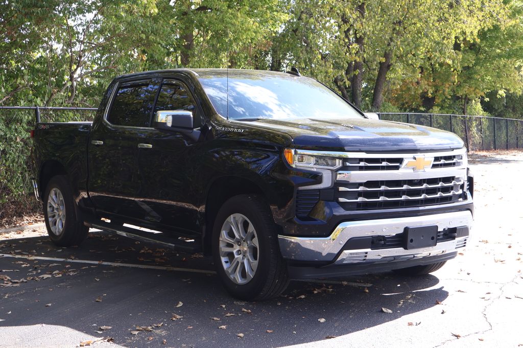 Thumbnail: 2022 Chevrolet Silverado 1500 - 12