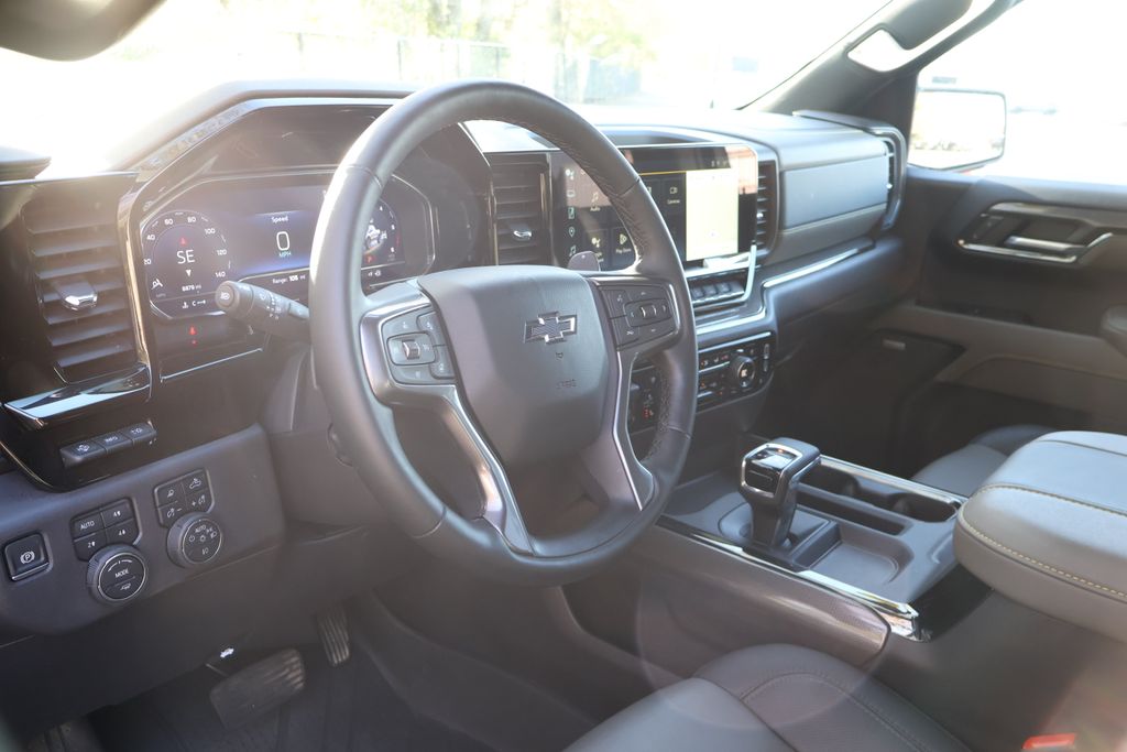 Thumbnail: 2024 Chevrolet Silverado 1500 - 31