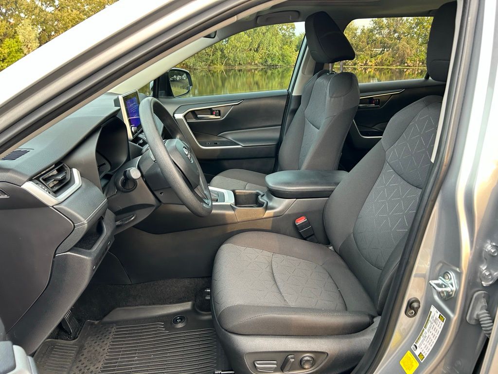 Thumbnail: 2024 Toyota RAV4 - 14