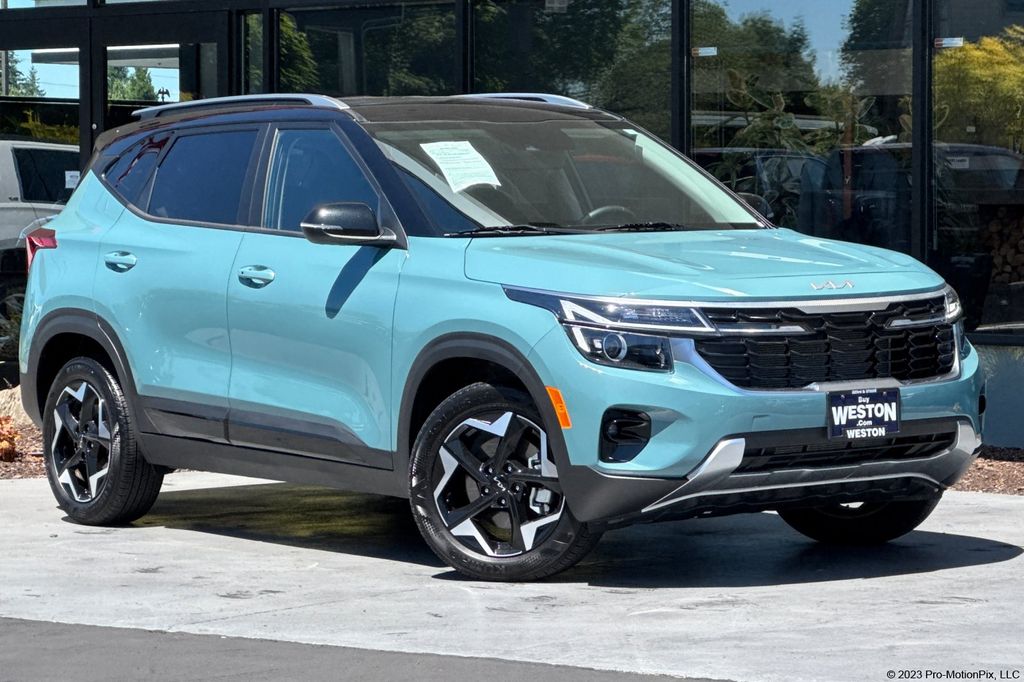Blue / Black 2026 Kia Seltos SUV / Crossover All-Wheel Drive Continuously Variable Transmission
