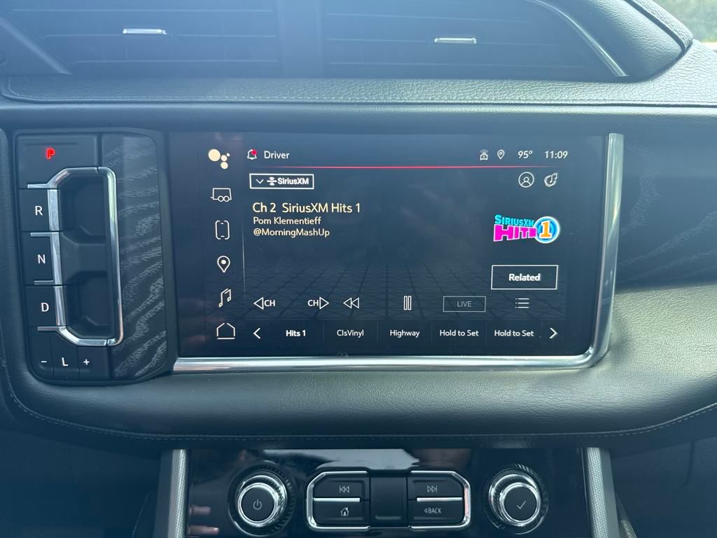 2023 GMC Yukon Denali photo