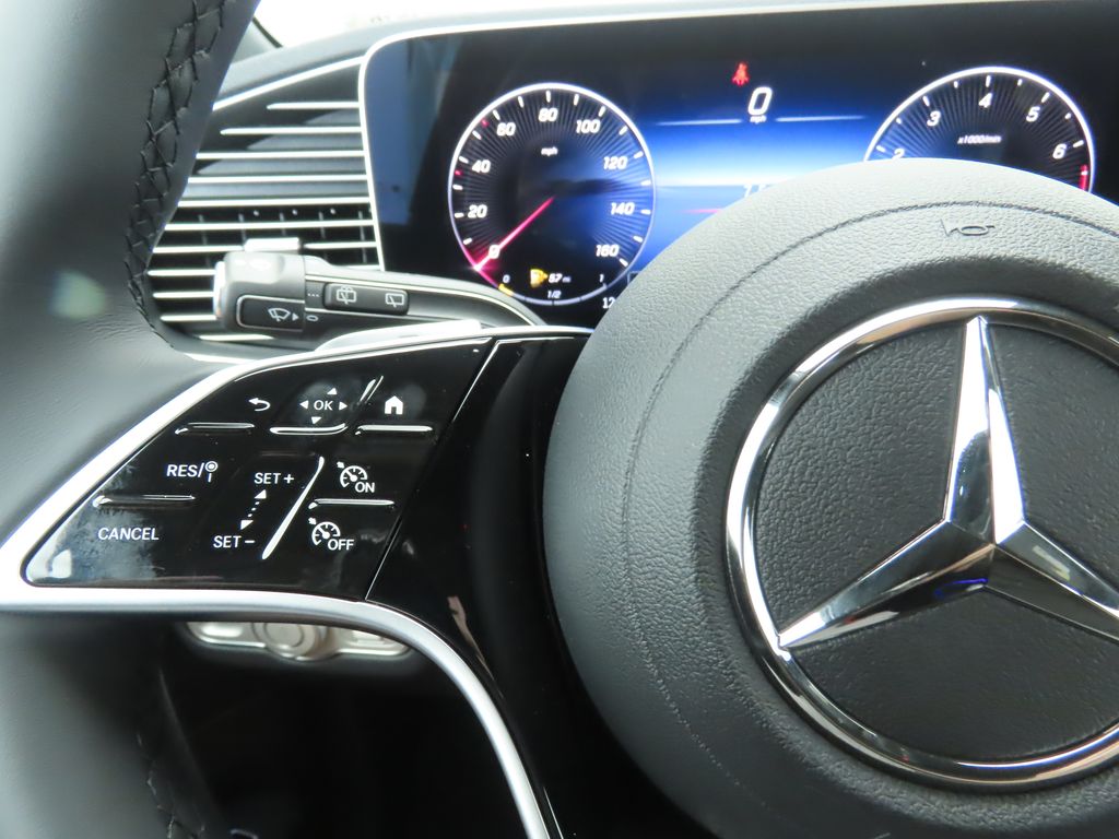 Thumbnail: 2026 Mercedes-Benz GLE - 11