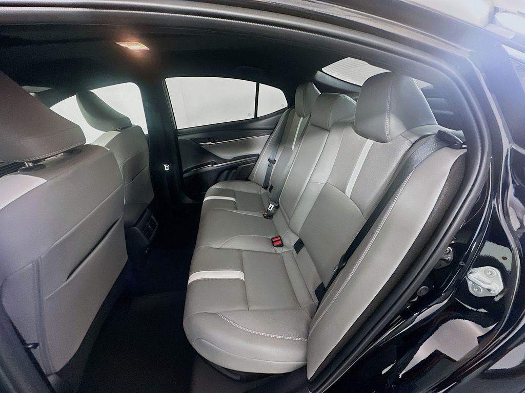 Thumbnail: 2025 Toyota Camry - 24