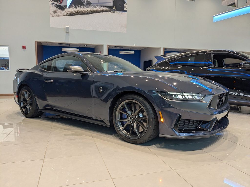 2025 Ford Mustang Dark Horse