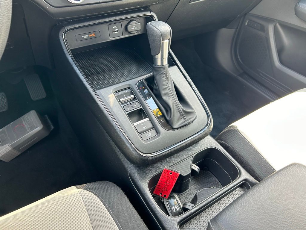 2023 Honda CR-V LX 32