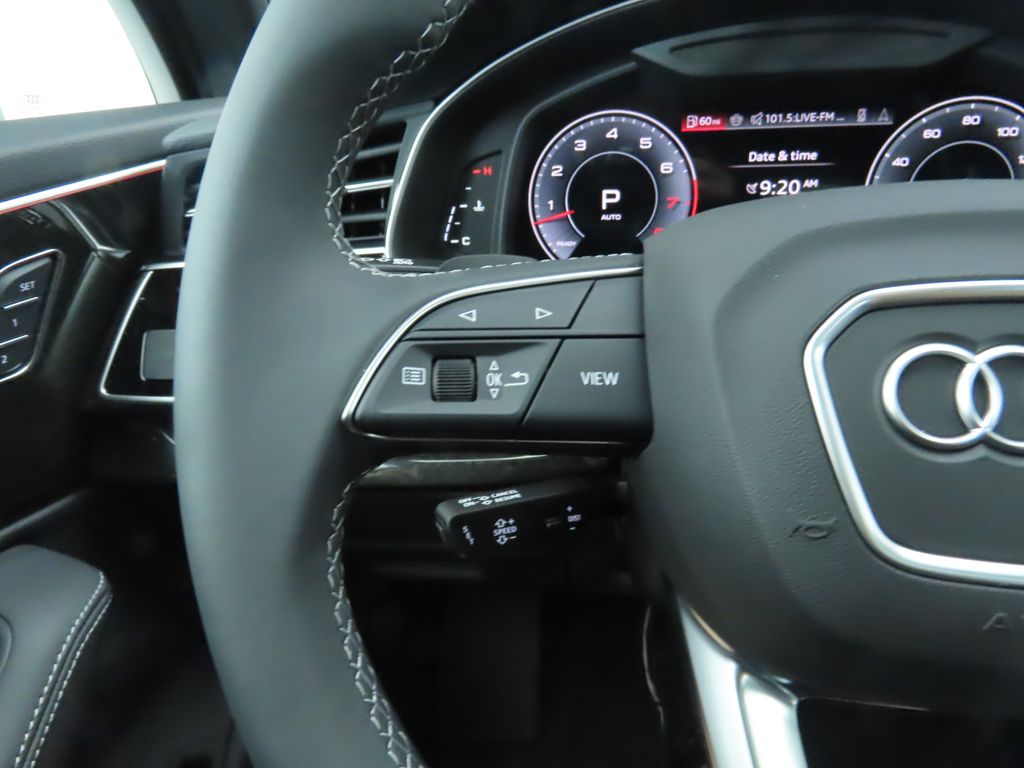 Thumbnail: 2025 Audi Q7 - 11
