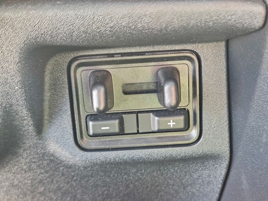 Used Car 2025 Ford Expedition  Platinum For Sale Under $80,000 In San Marcos, Texas