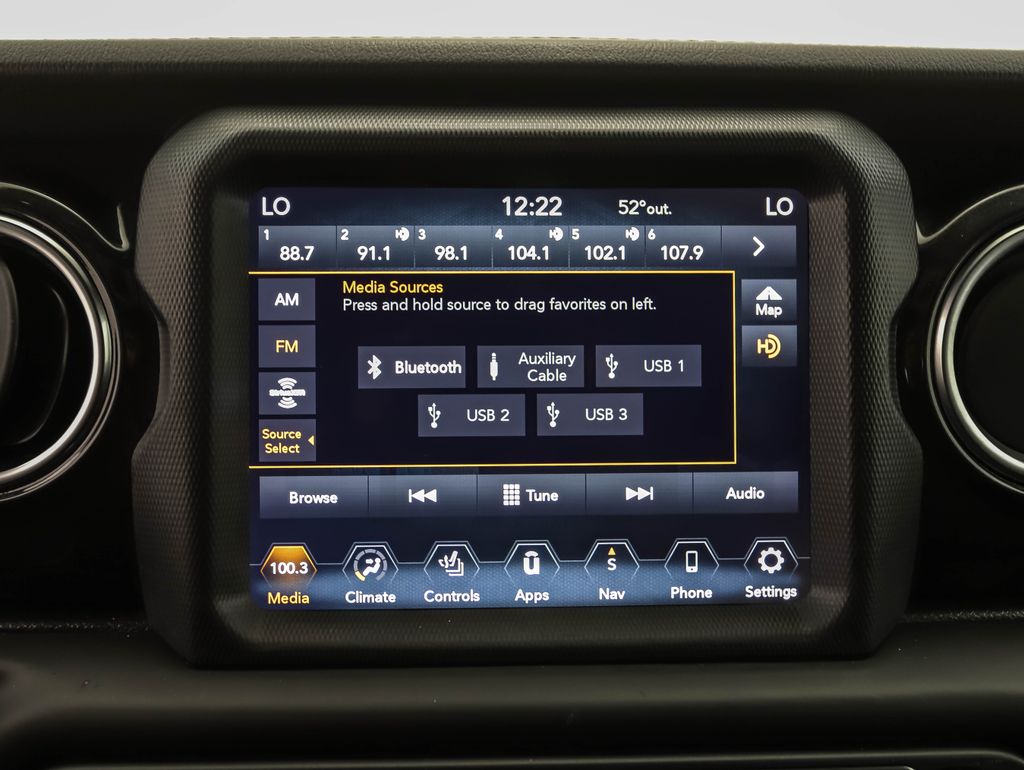 Thumbnail: 2020 Jeep Wrangler - 17