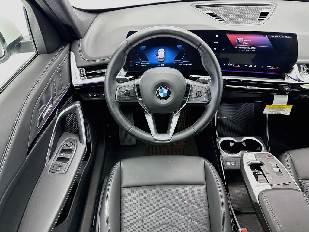 Thumbnail: 2025 BMW X1 - 10