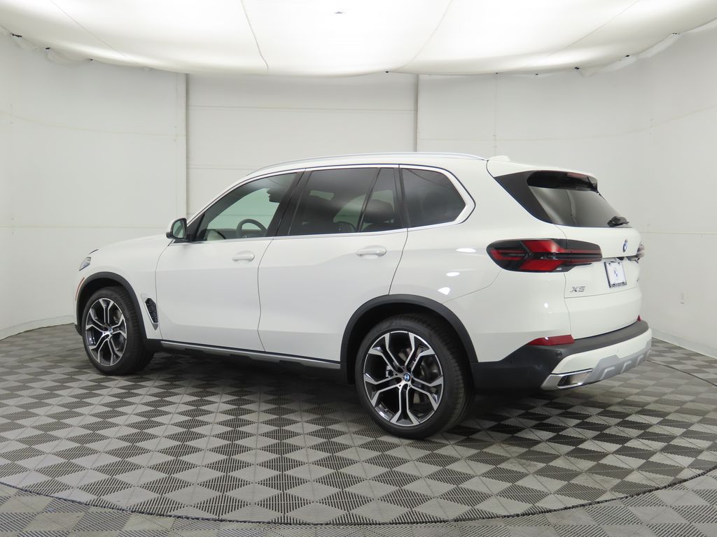 Thumbnail: 2026 BMW X5 - 7