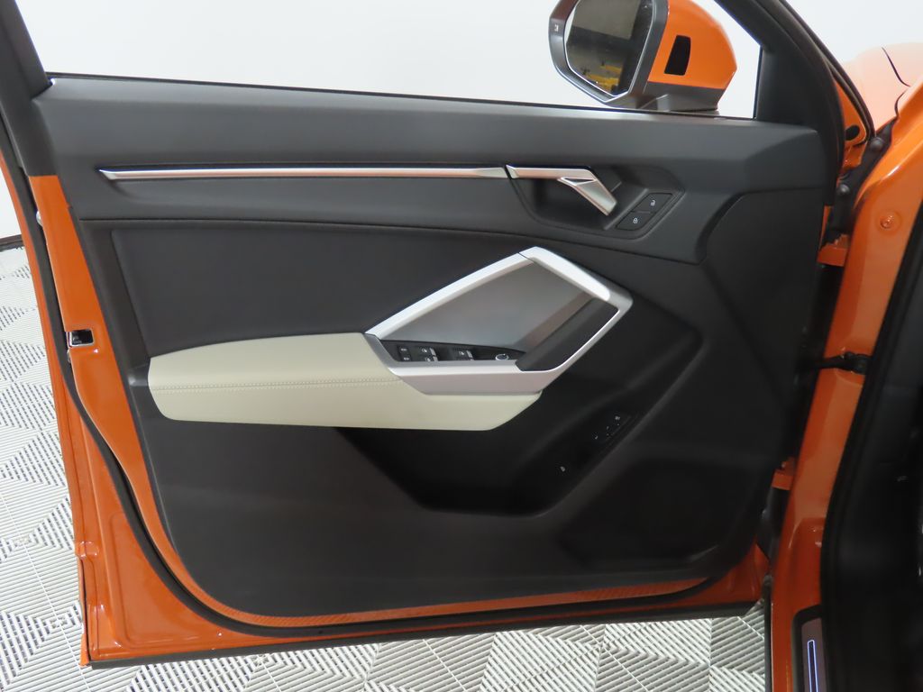 Thumbnail: 2025 Audi Q3 - 29