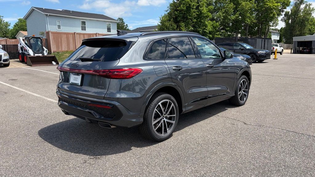 Thumbnail: 2026 Audi Q5 - 6