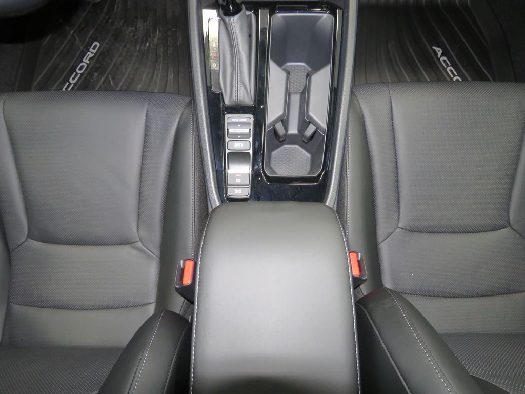 Thumbnail: 2025 Honda Accord - 17
