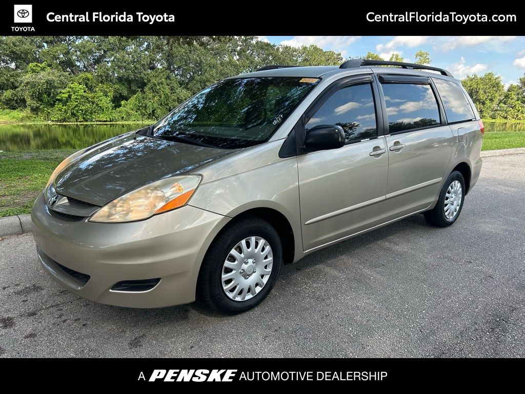 2010 Toyota Sienna CE -
                  Orlando, FL
