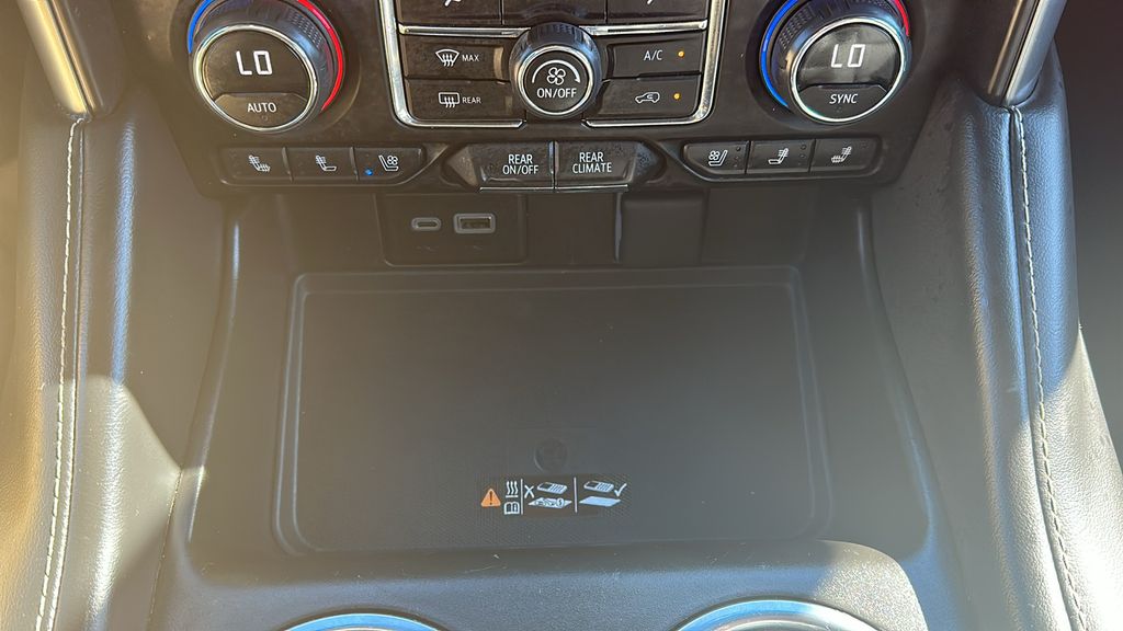 2023 Chevrolet Suburban Premier White at Baytown Hyundai