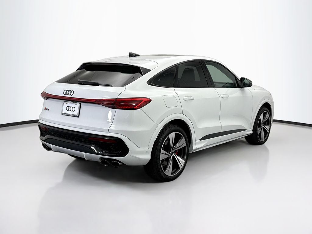 Thumbnail: 2025 Audi SQ5 - 5
